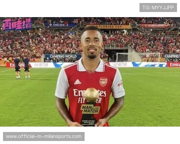 曼城或挂牌出售功勋后卫，转会市场再掀风暴