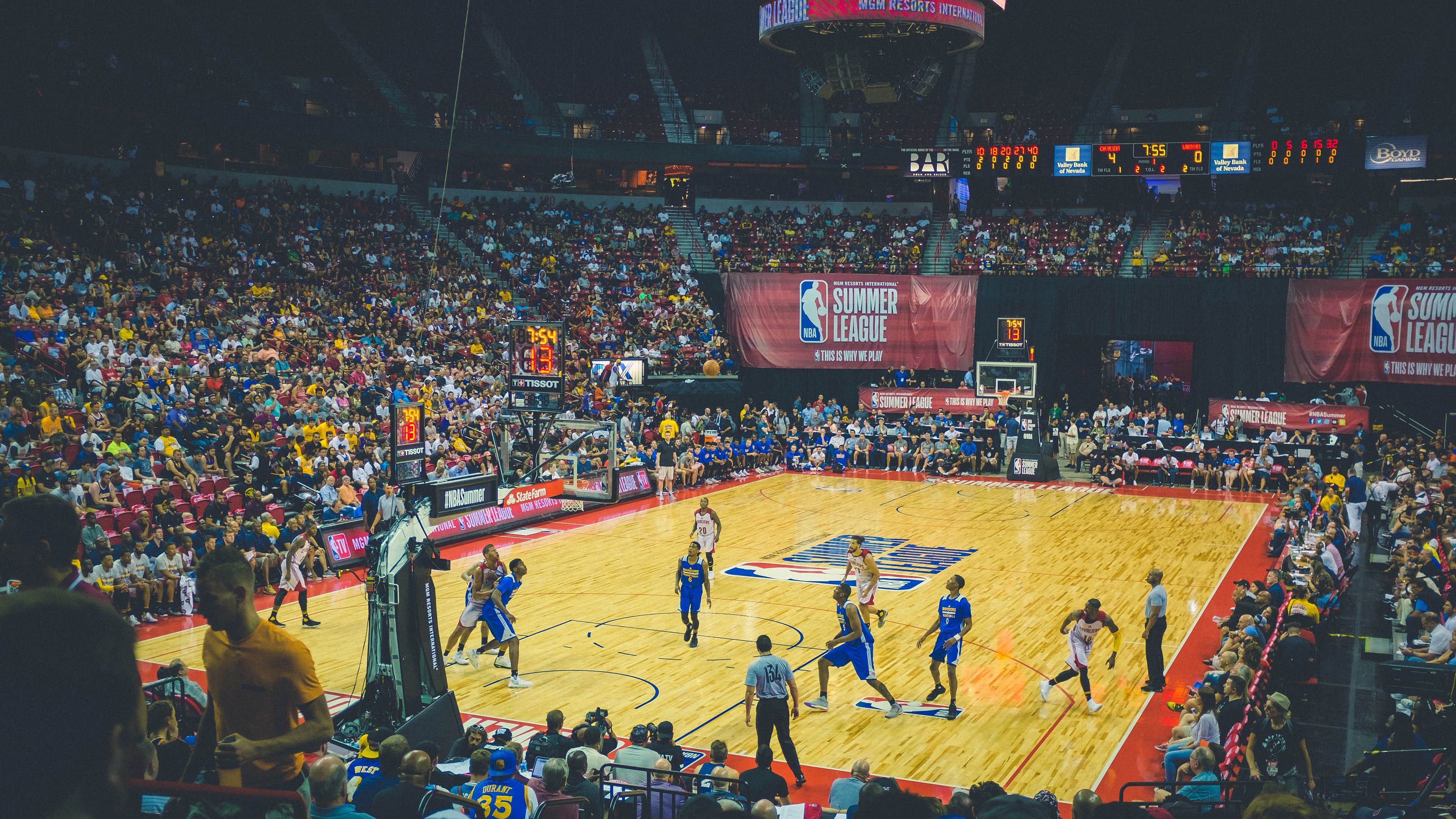 每一场都精彩：NBA季后赛最燃的20个瞬间！，nba季后赛锦集